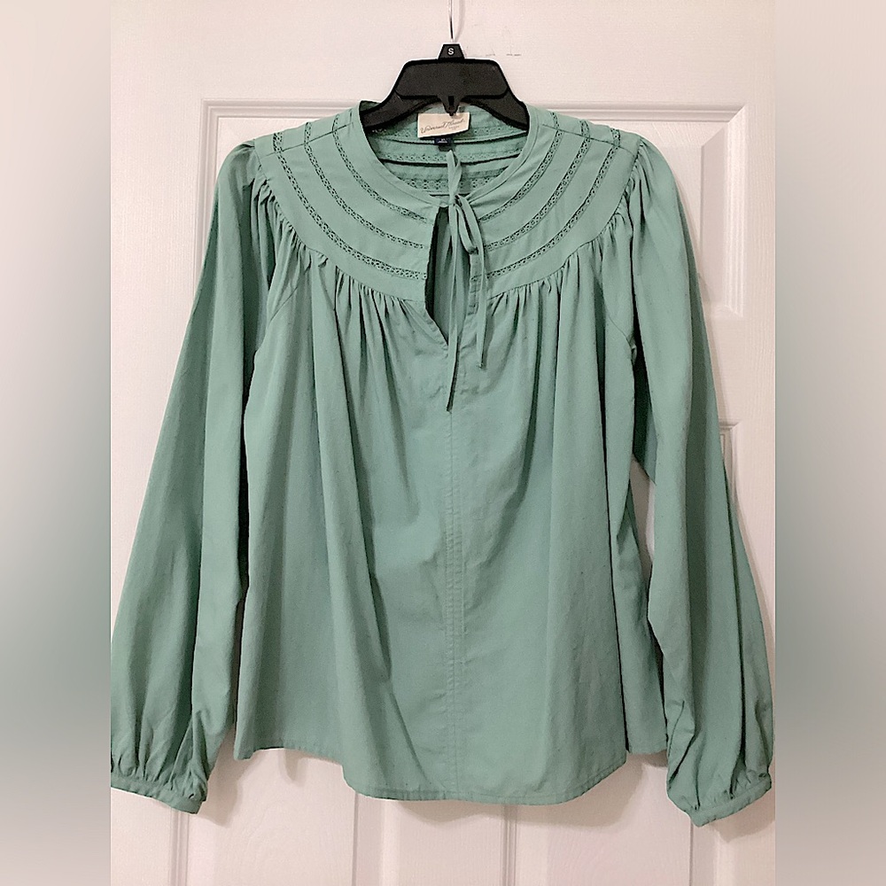 Universal Thread Goods Co, XS, Color Sage Green